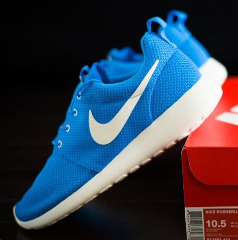 nike roshe run blauw|nike roshe run black women.